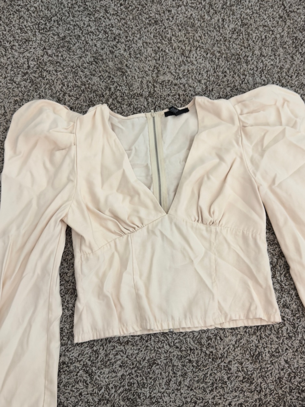 Forever 21 Cream Puff-Sleeve V-Neck Crop Top